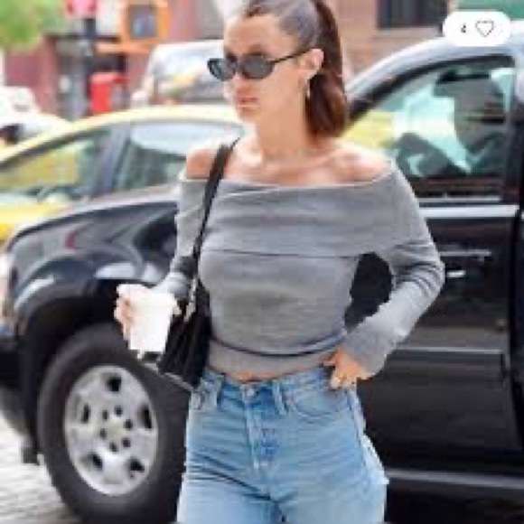 (SOLD) Wilfred Croquis Sweater - Picture 3 of 8